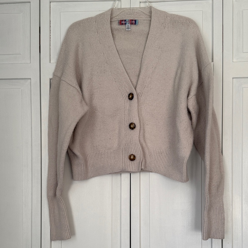 “Sunday Morning Knit” Urban Outfitters Fuzzy Cream Cardigan - Picture 6 of 10